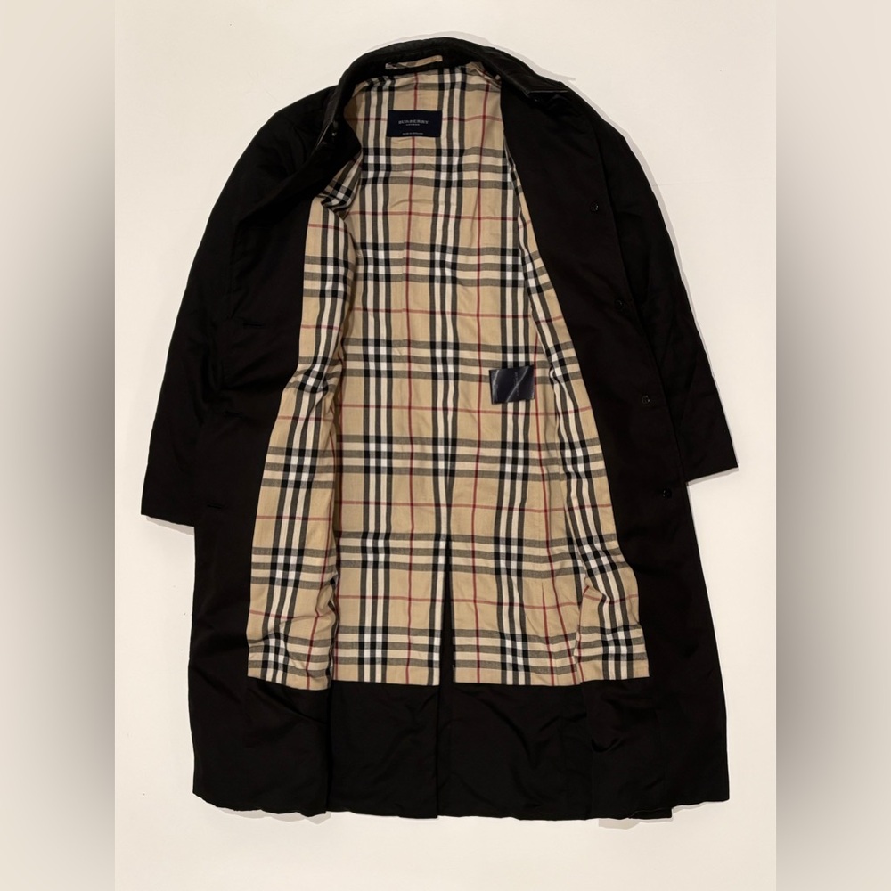 Burberry Women’s Black Quilted Coat size S - Picture 3 of 6